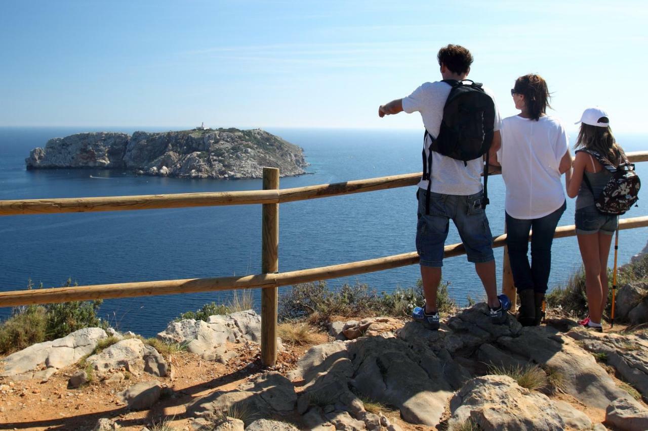 ל'אסטרטיט Pension Hostel Costa Brava מראה חיצוני תמונה